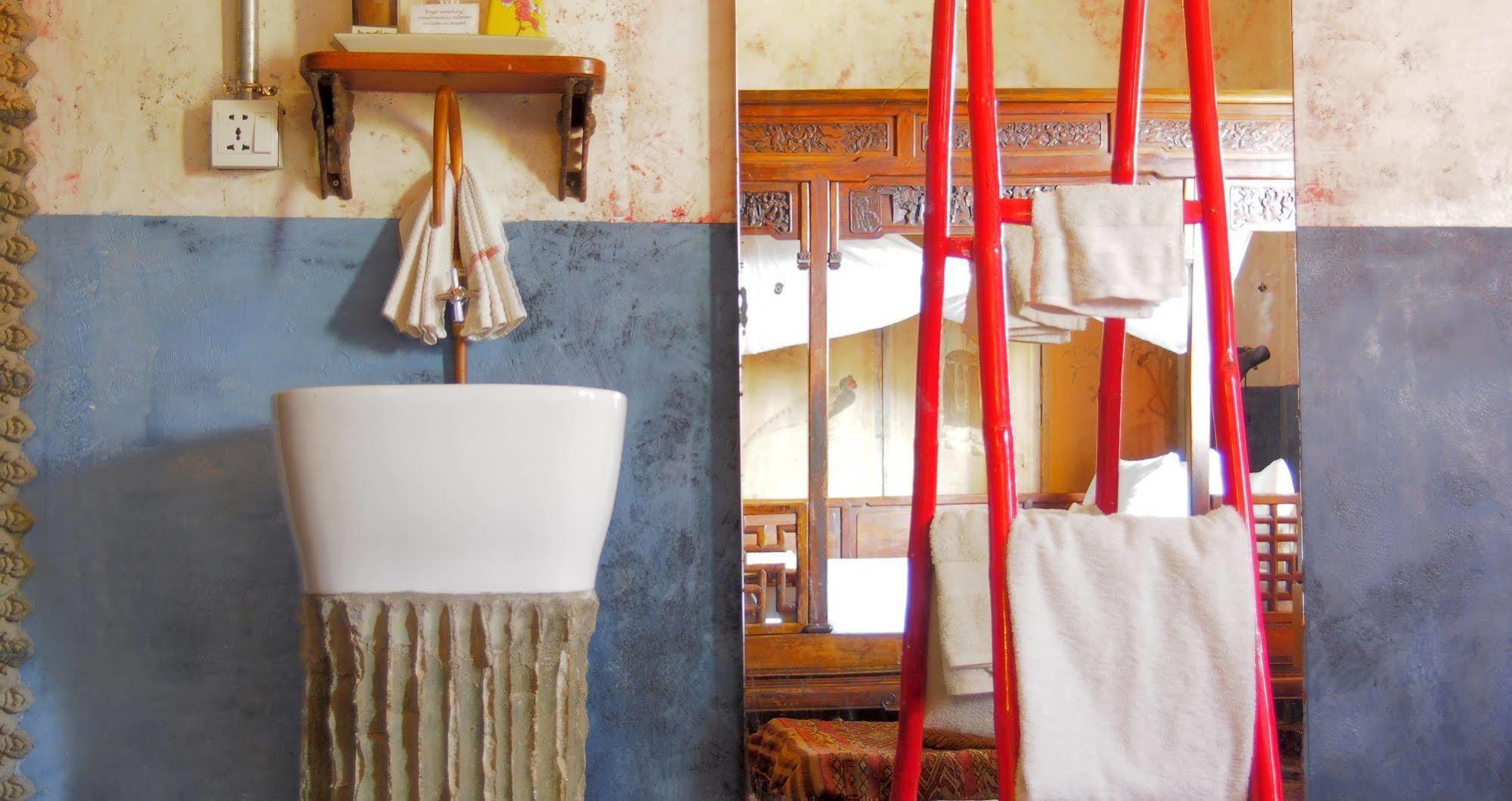 Bric-A-Brac Hotel พระตะบอง ภายนอก รูปภาพ
