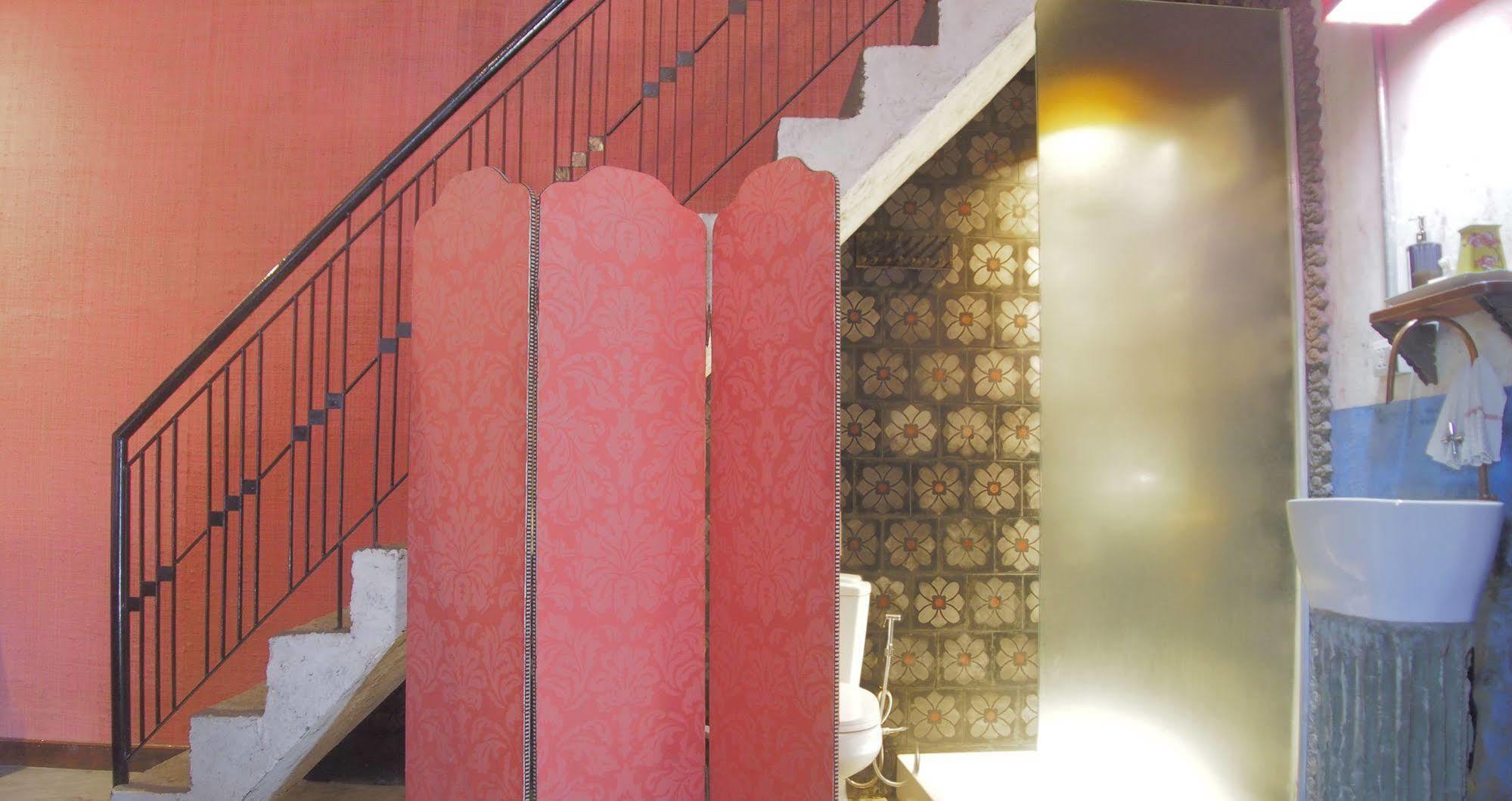 Bric-A-Brac Hotel พระตะบอง ภายนอก รูปภาพ